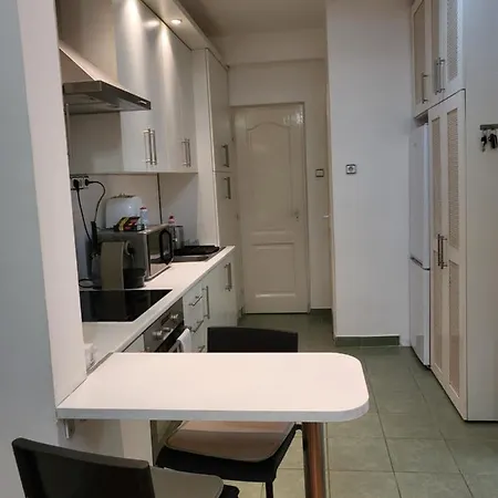 Jupiter Apartment *